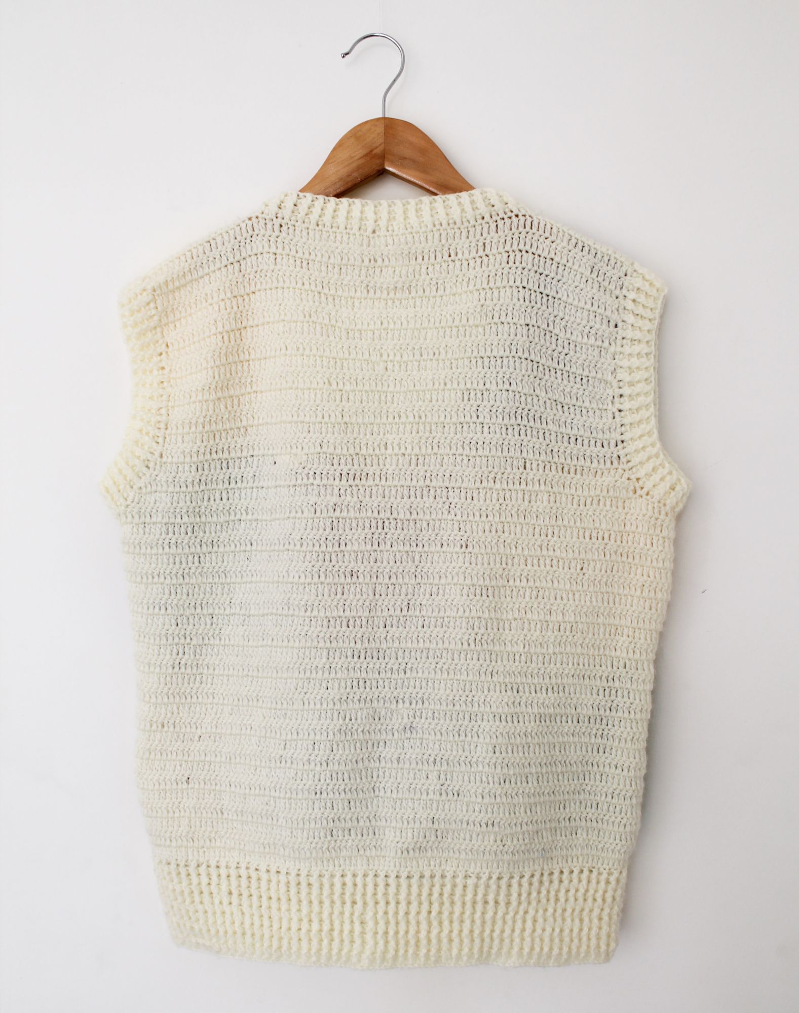 Woonie Sleeveless Checked Handmade Sweater - Multi Colour