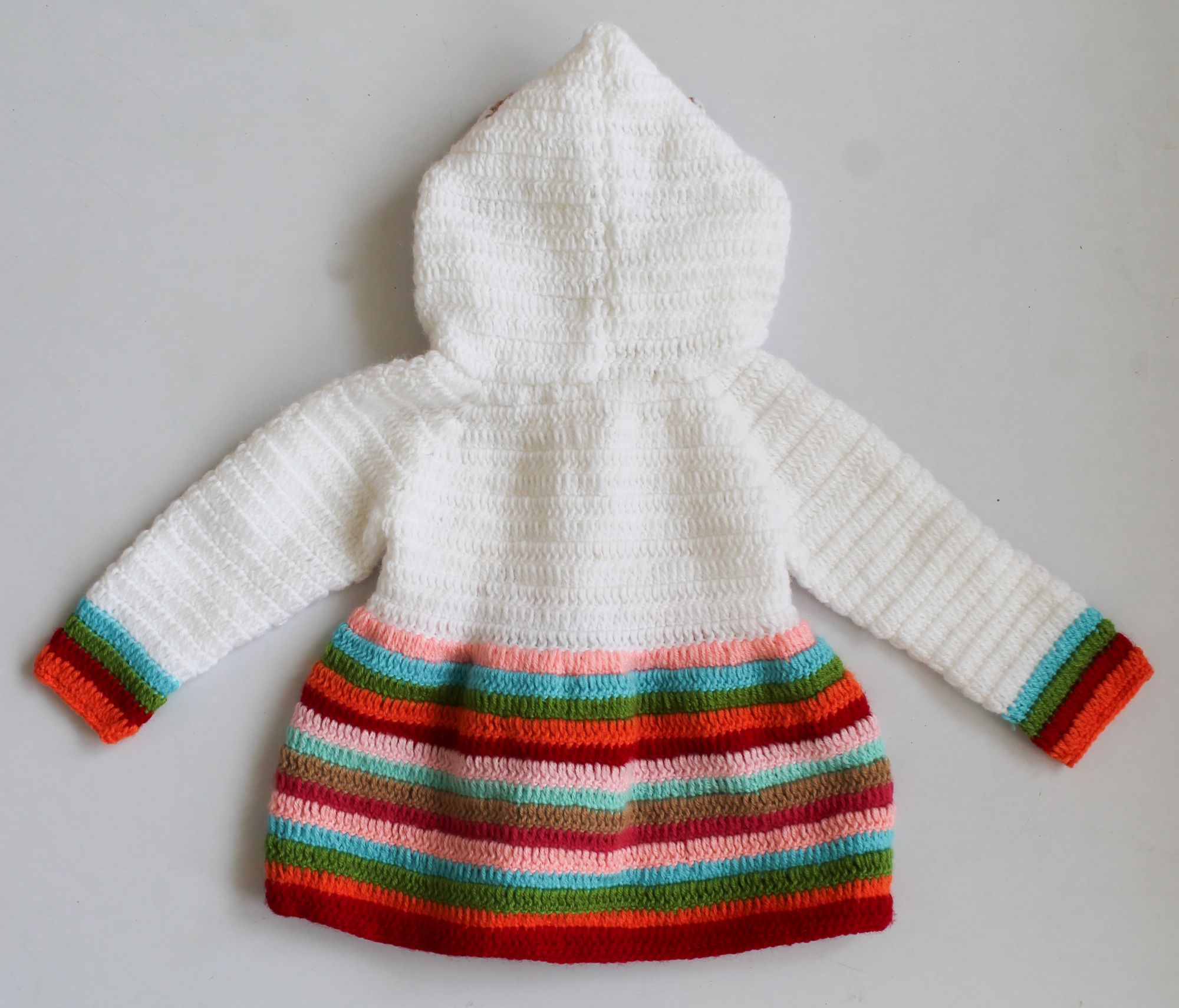 Woonie Full Sleeves Unicorn Design Handmade Hooded Sweater - White