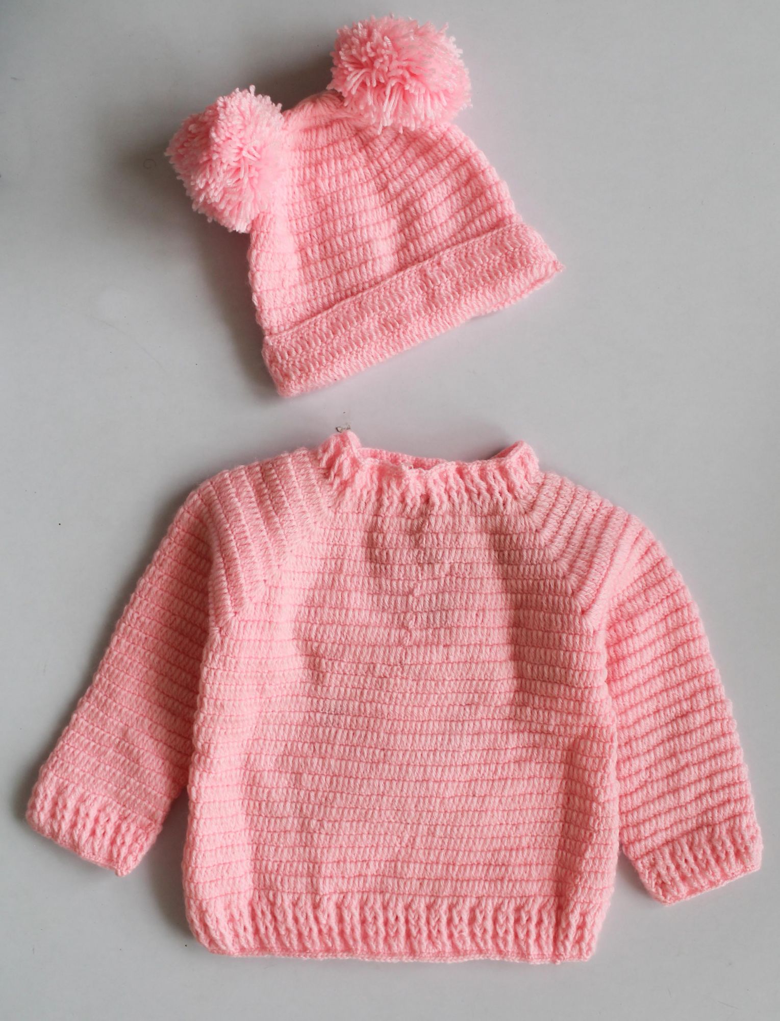 Woonie Full Sleeves Teddy Design Handmade Sweater With Cap - Pink