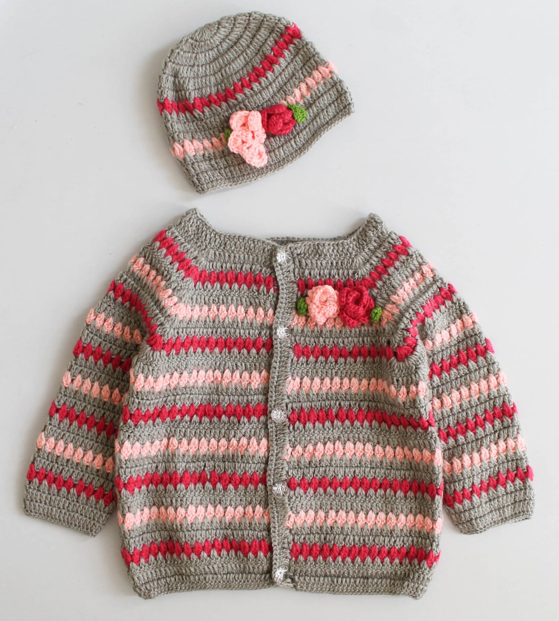 Woonie Full Sleeves Flower Design Sweater With Cap & Booties - Grey