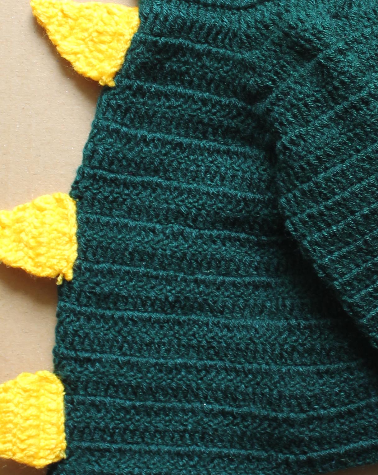 Woonie Full Sleeves Handmade Full Sleeves Diano Pattern Sweater - Green