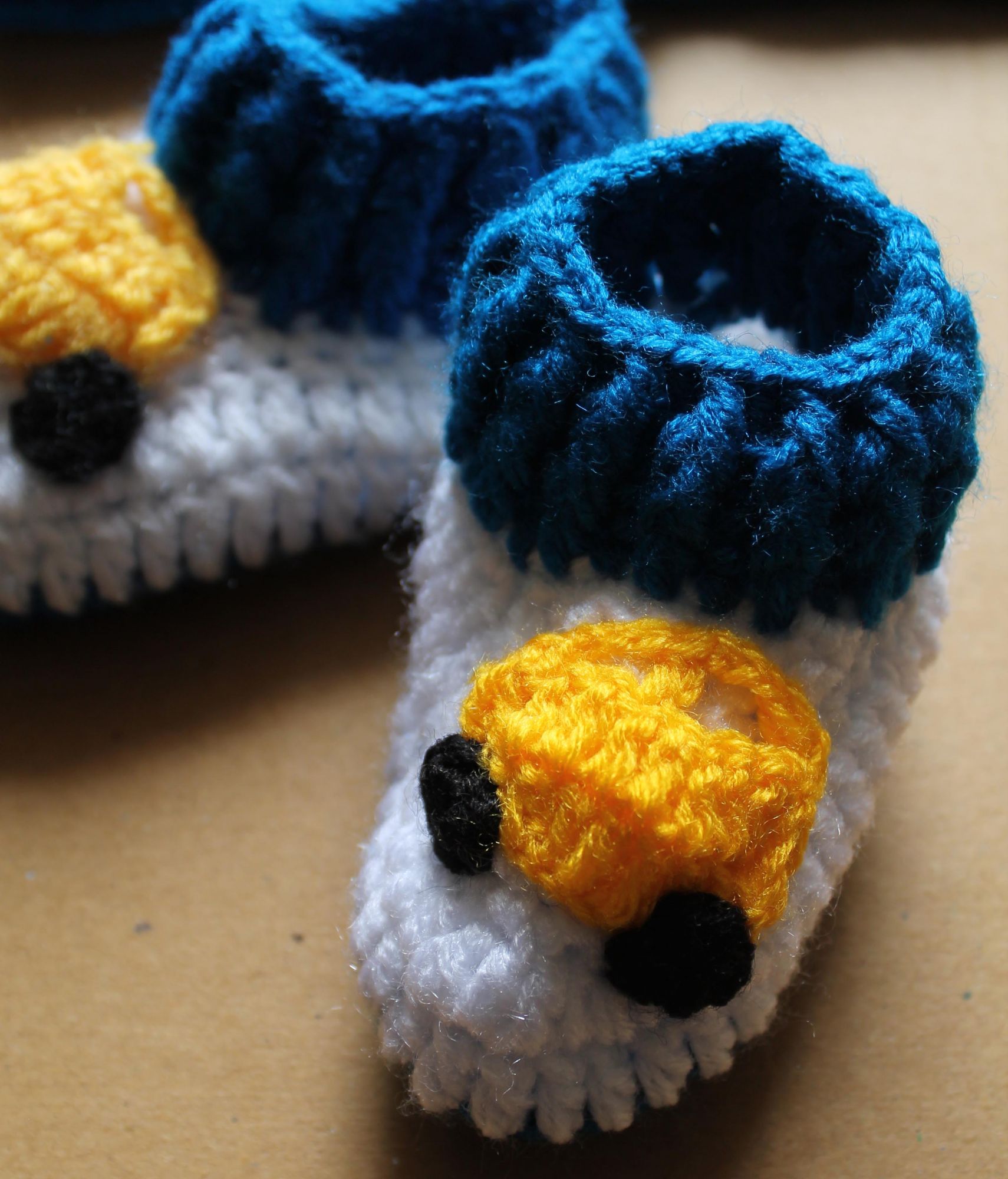 Woonie Full Sleeves Handmade Car Pattern Sweater With Booties - Blue