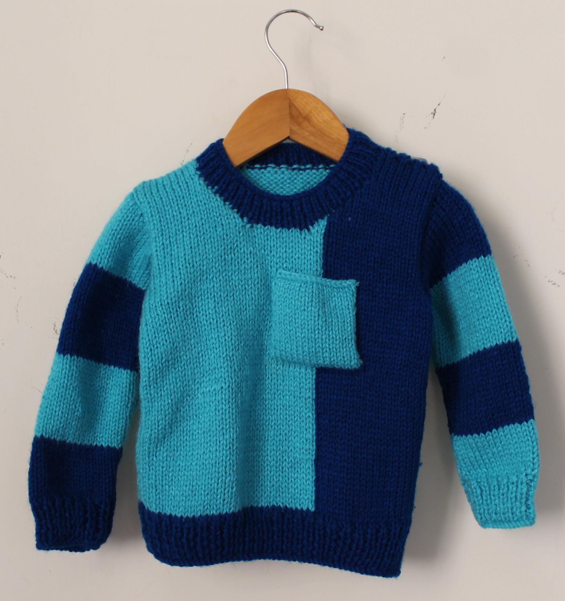 Woonie Full Sleeves Handmade Dual Shaded Pocket Design Sweater - Blue