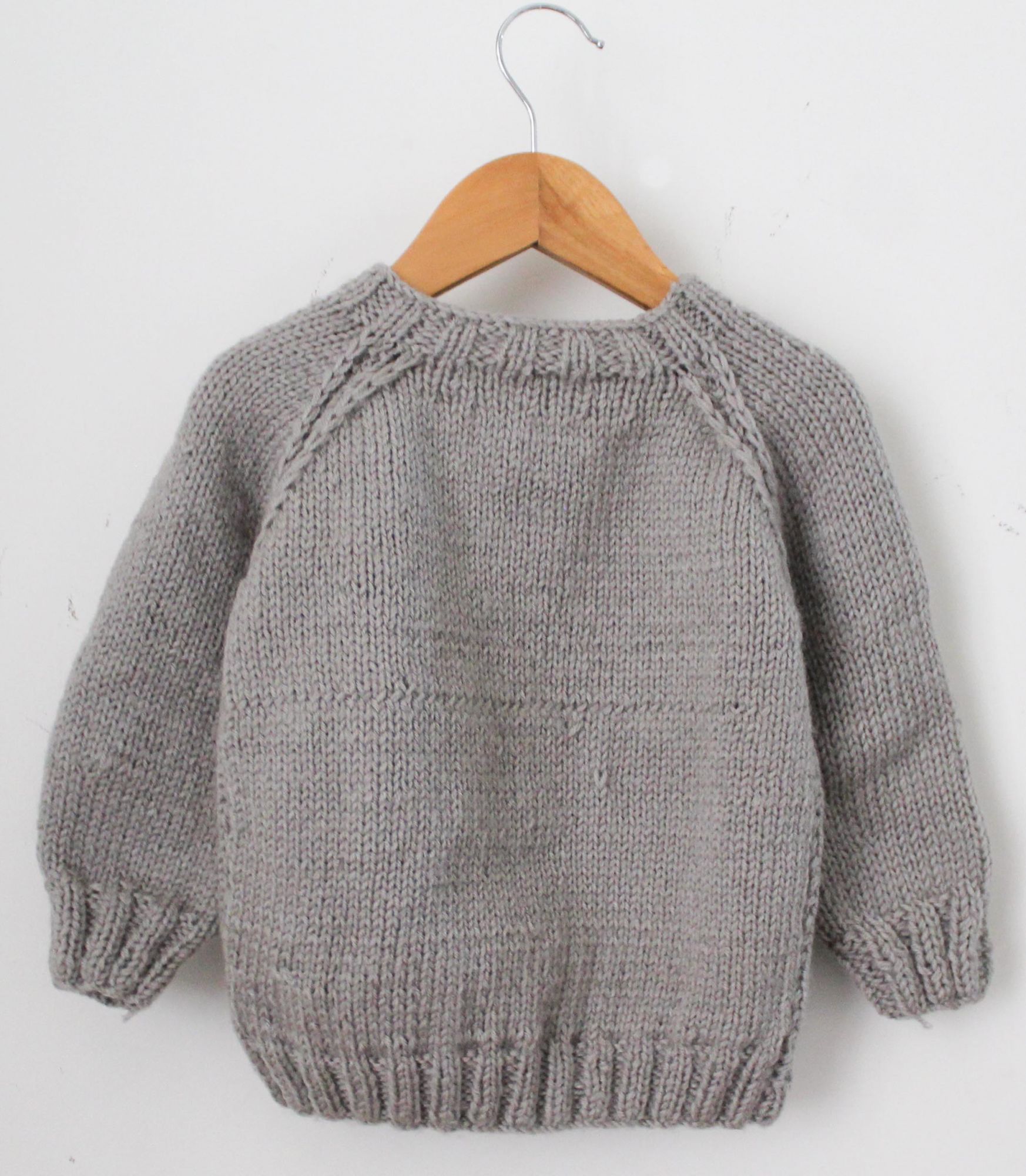 Woonie Full Sleeves Handmade Raglan Shoulder Sweater -Grey