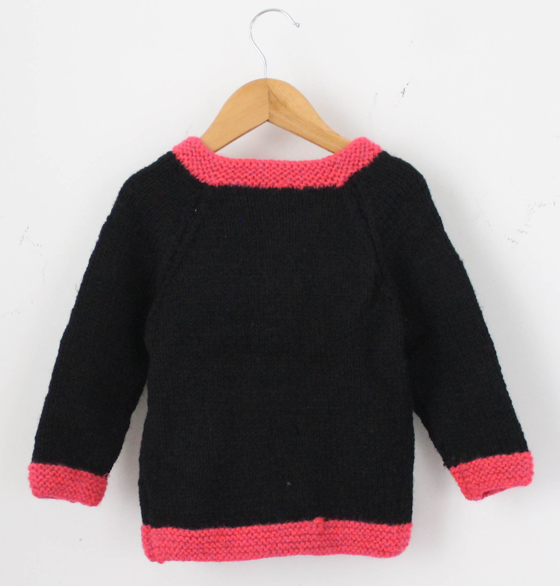 Woonie Full Sleeves Handmade Dual Shaded Sweater - Black & Dark Pink