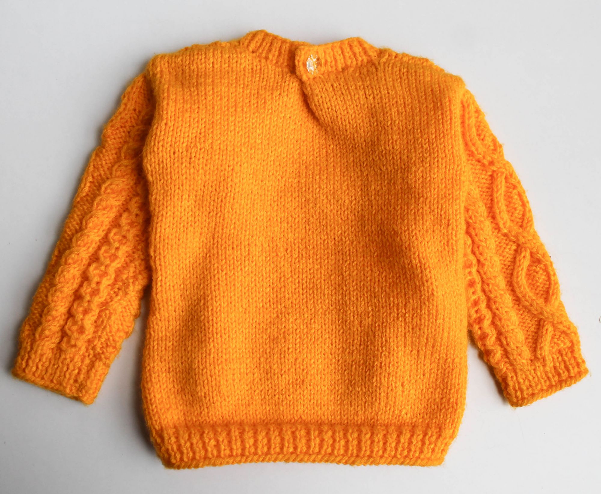 Woonie Full Sleeves Handmade Sweater - Orange