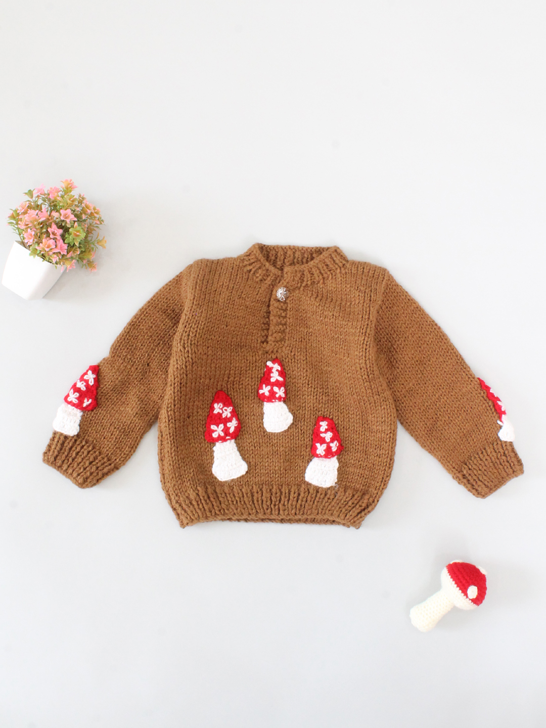 Woonie Handmade Full Sleeves Mushroom Applique Design Detailed Sweater - Brown