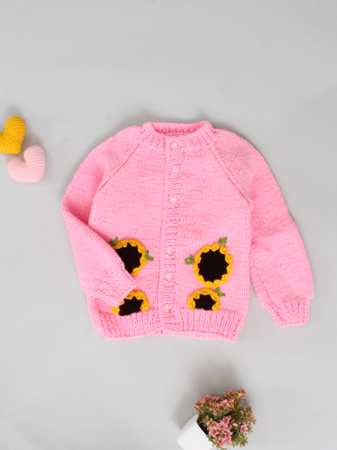 Woonie Handmade Full Sleeves Sunflower Applique Design Detailed Sweater - Pink