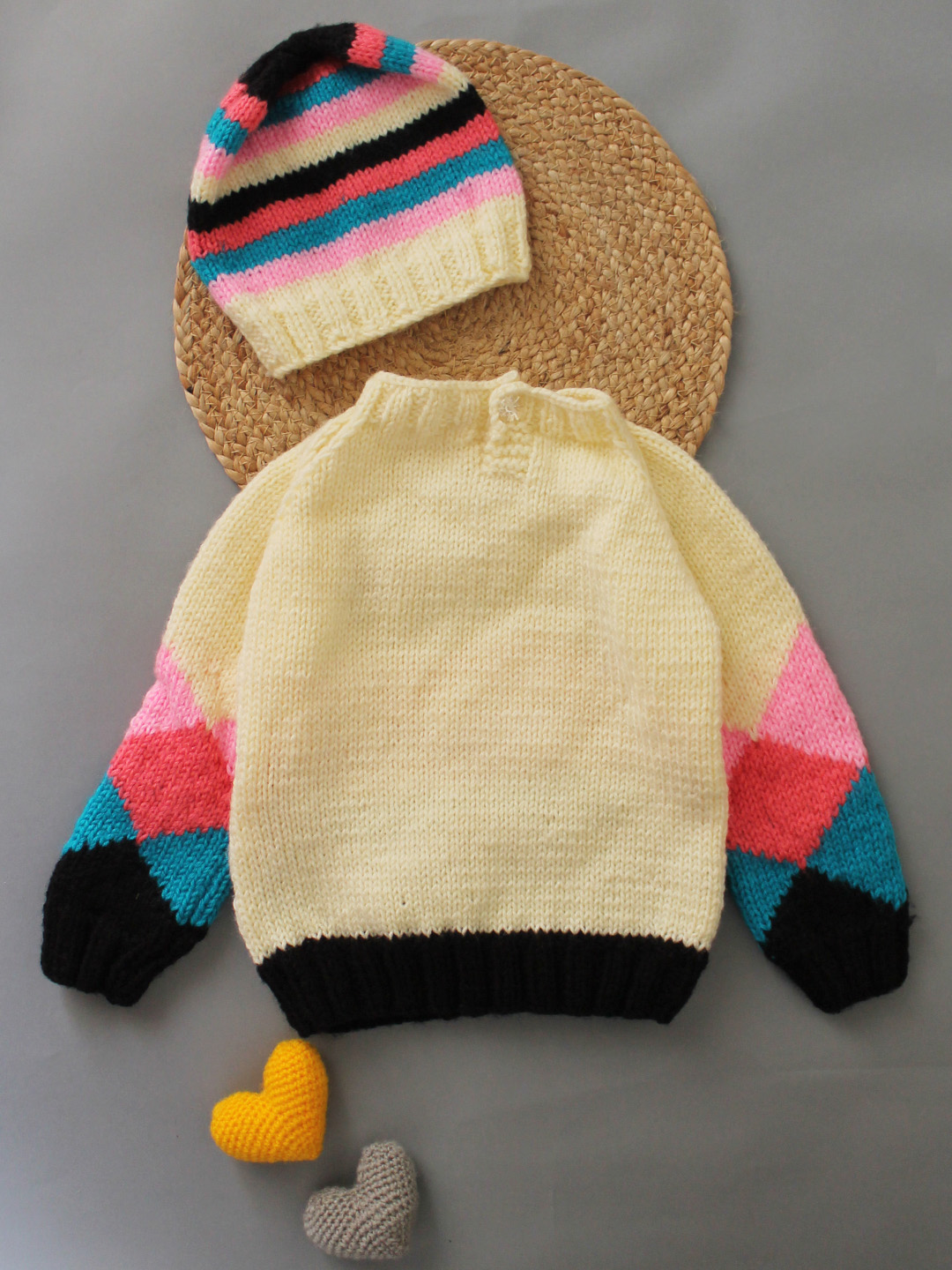 Woonie Handmade Full Raglan Sleeves Knitted Graphic Design Sweater With Cap - Off-White