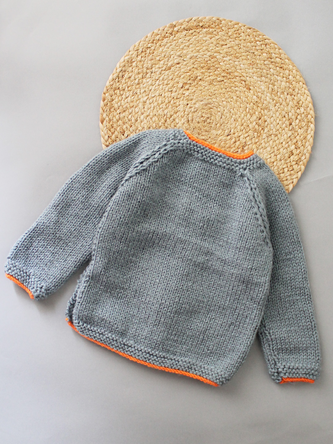 Woonie Handmade Full Raglan Sleeves Knitted Bow Detailing & Cable Design Sweater - Grey