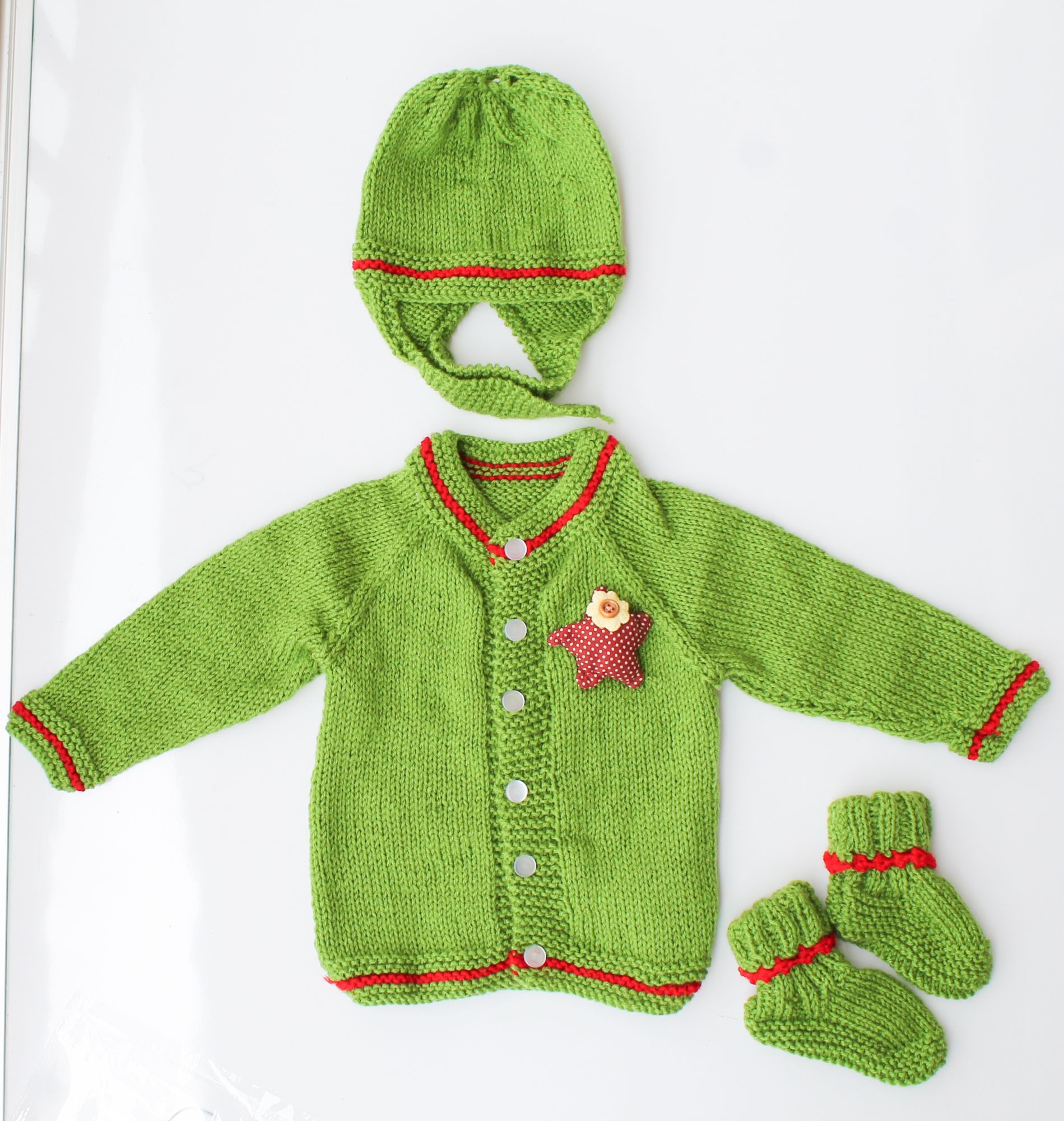 Woonie Handmade Green Knitted Sweater with Cap and Booties for Kids