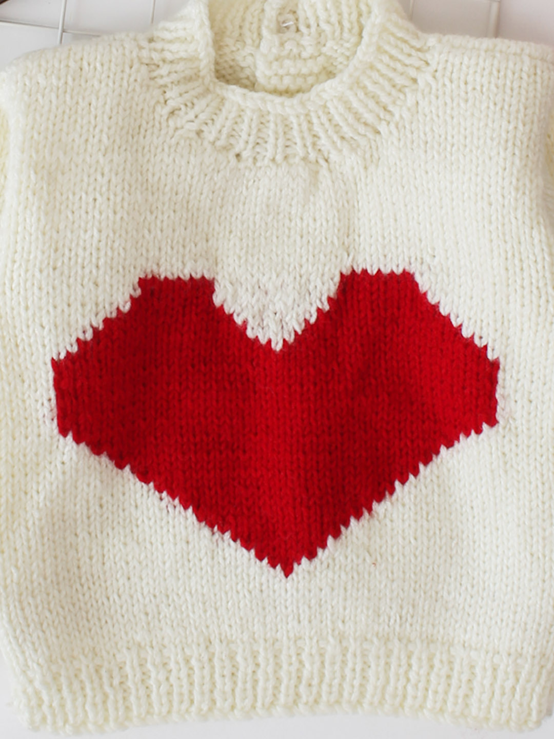 Woonie Intarsia Heart Design Sweater- Cream