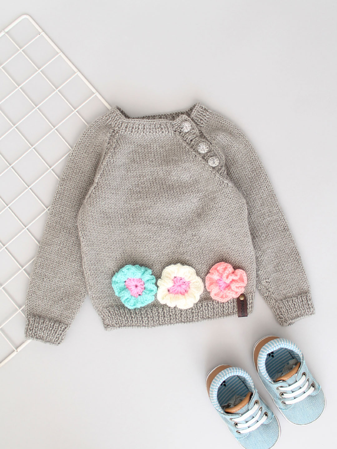 Woonie Handknitted Floral Shoulder Button Pullover- Grey