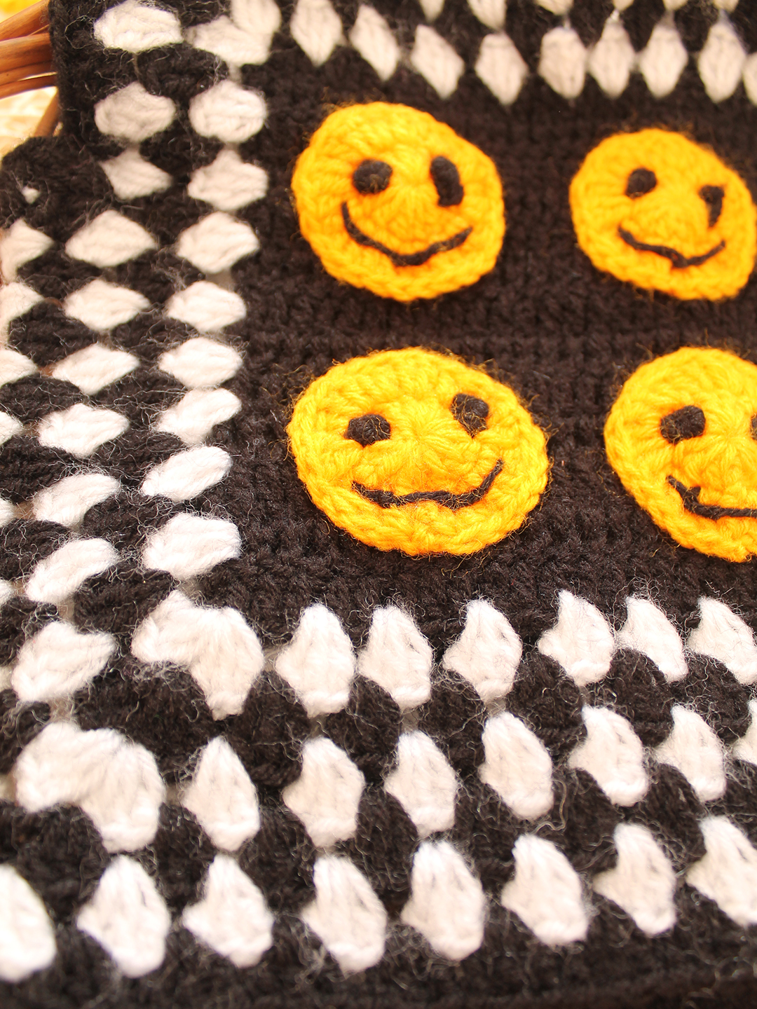 Woonie Crochet Smiley Sweater Vest-Black