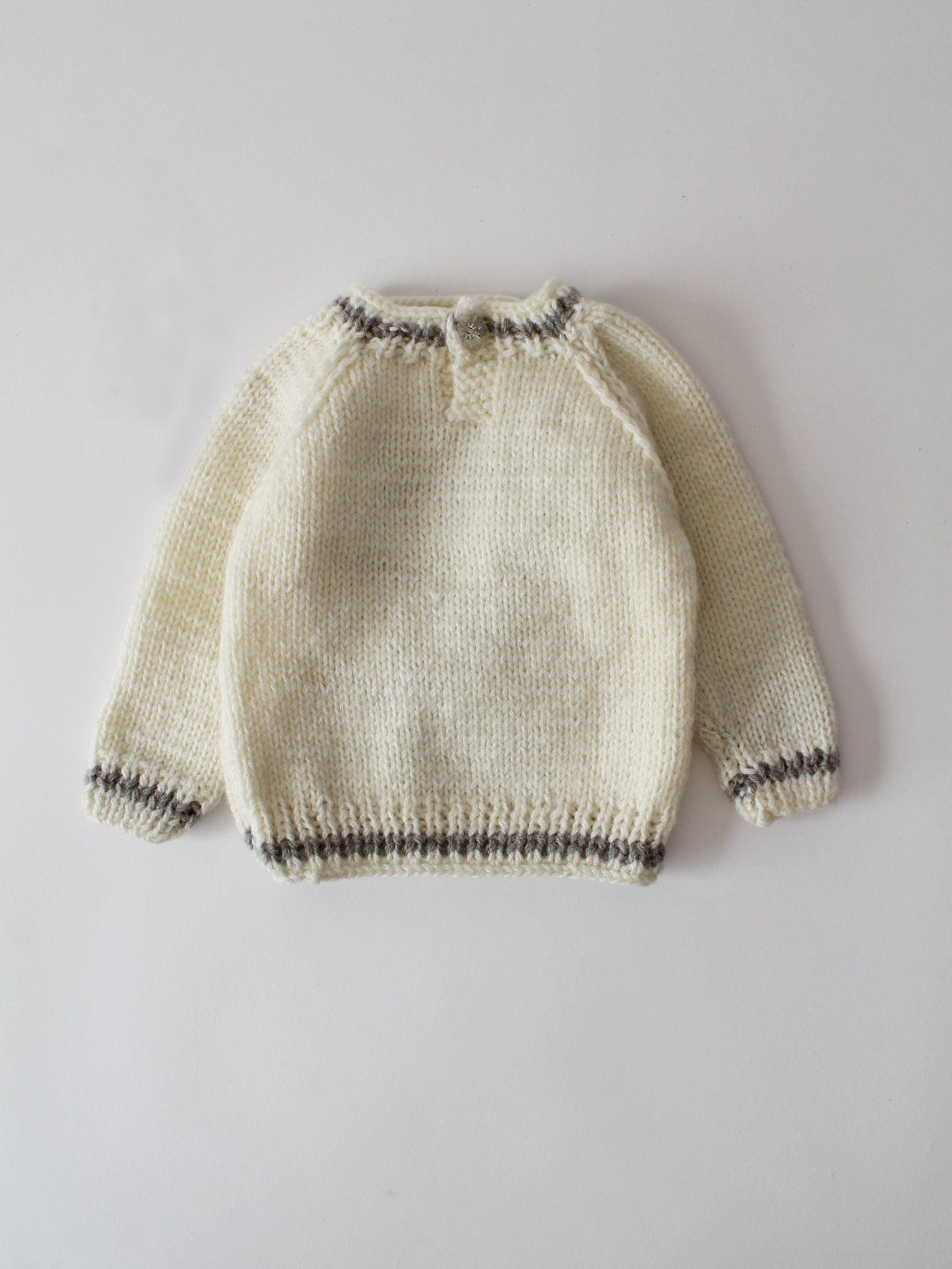 Woonie Handknitted intarsia Cat Design Pullover-Cream