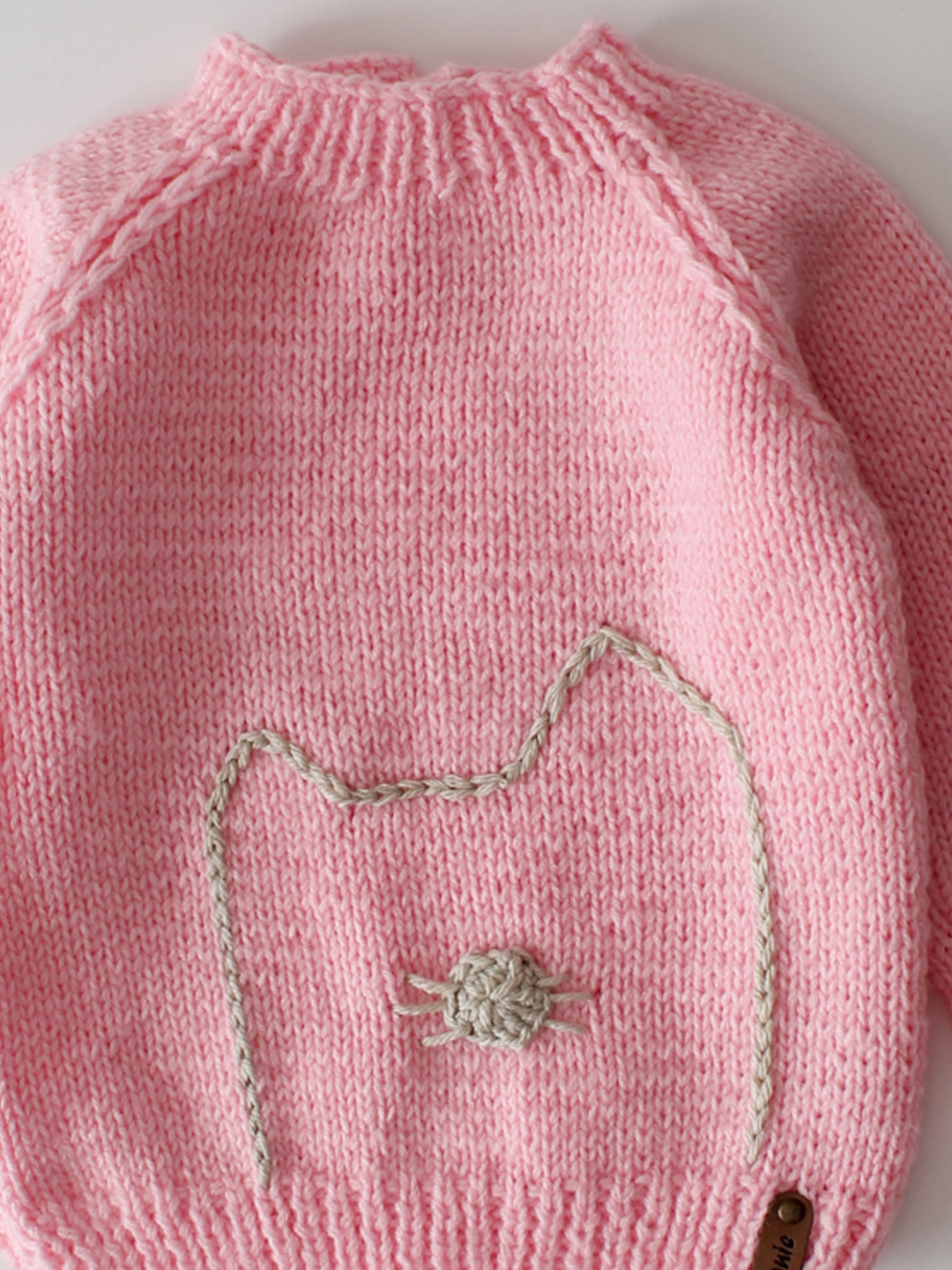 Woonie Handknitted Embroidered Cat Design Pullover-Pink