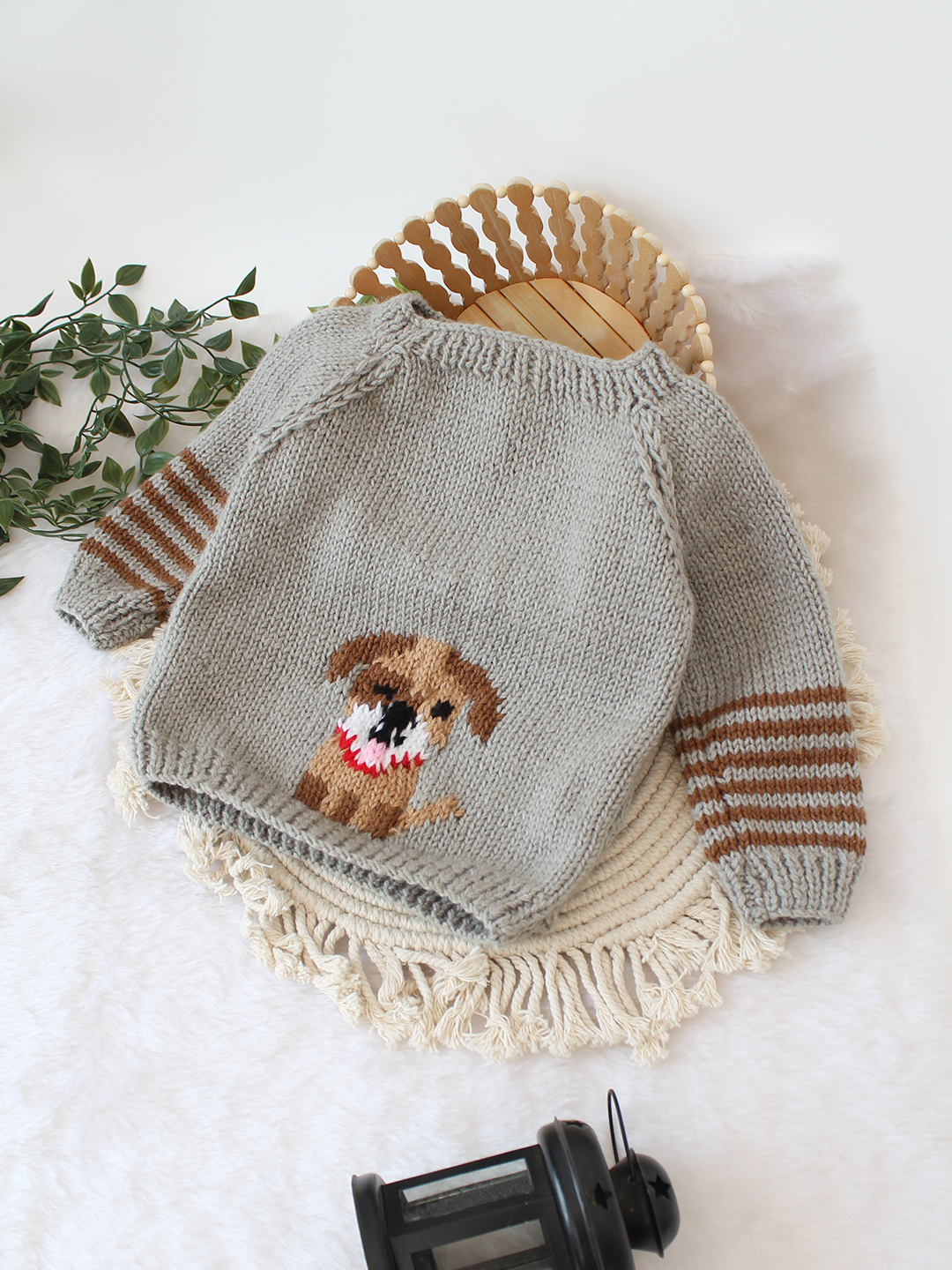 Woonie Handknitted Dog Design Pullover - Grey