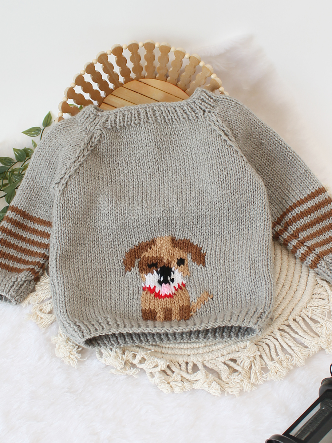 Woonie Handknitted Dog Design Pullover - Grey