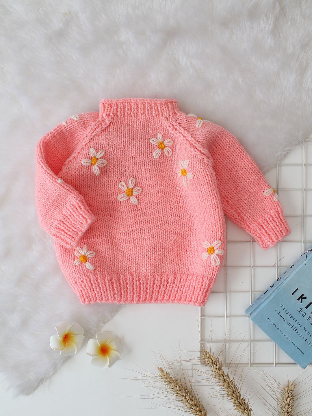 Woonie Handknitted Daisy Embroidered Sweater - Peach