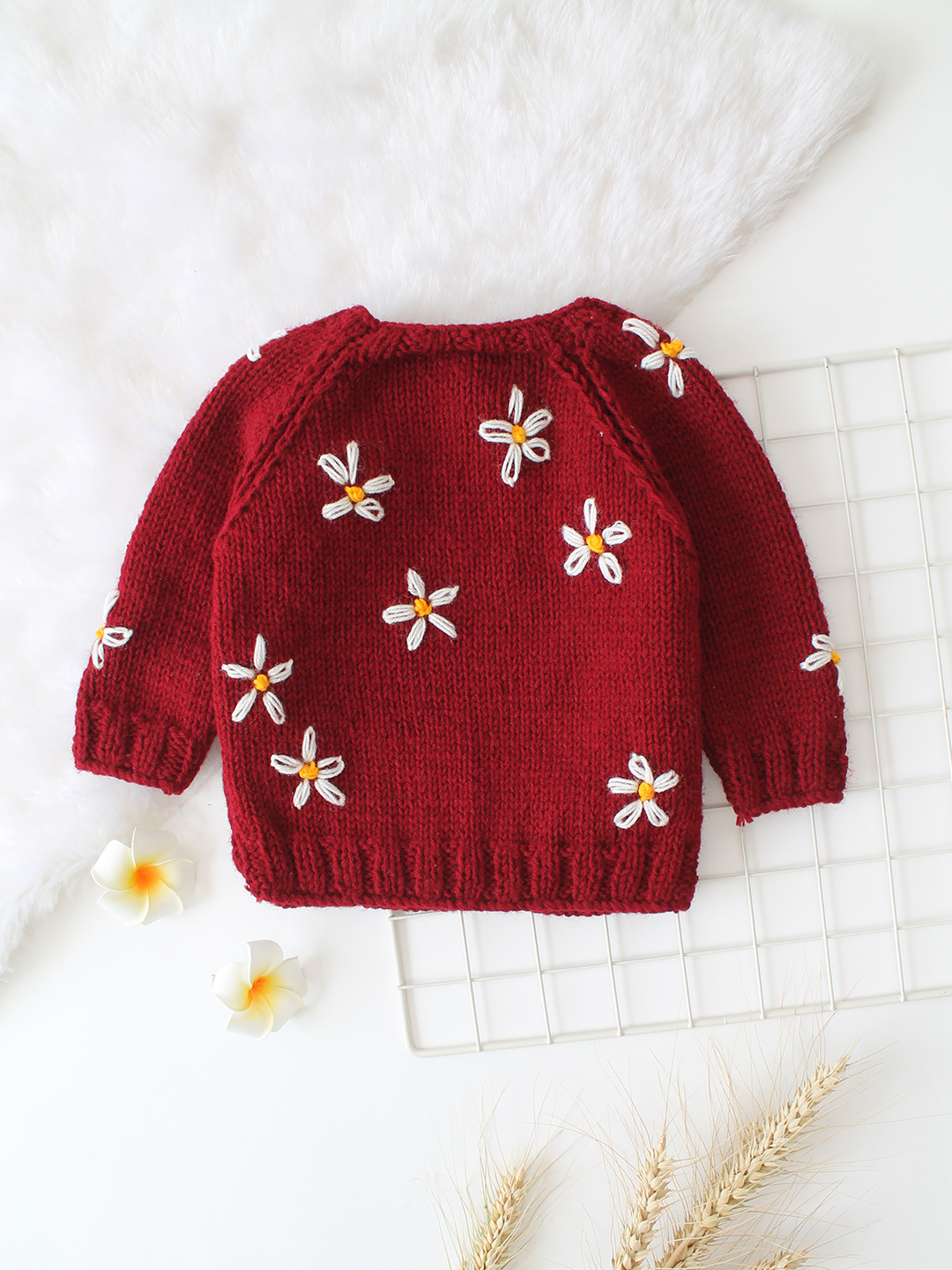 Woonie Handknitted Daisy Embroidered Sweater - Maroon
