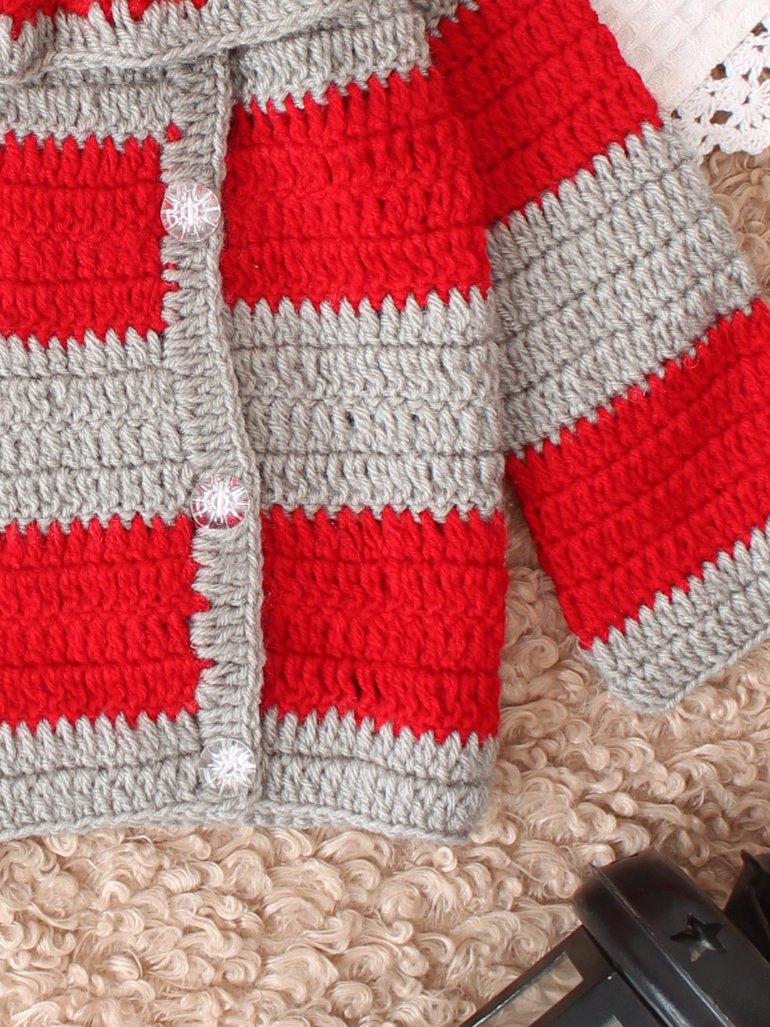 Woonie Crochet Stirped Hooded Sweater - Red