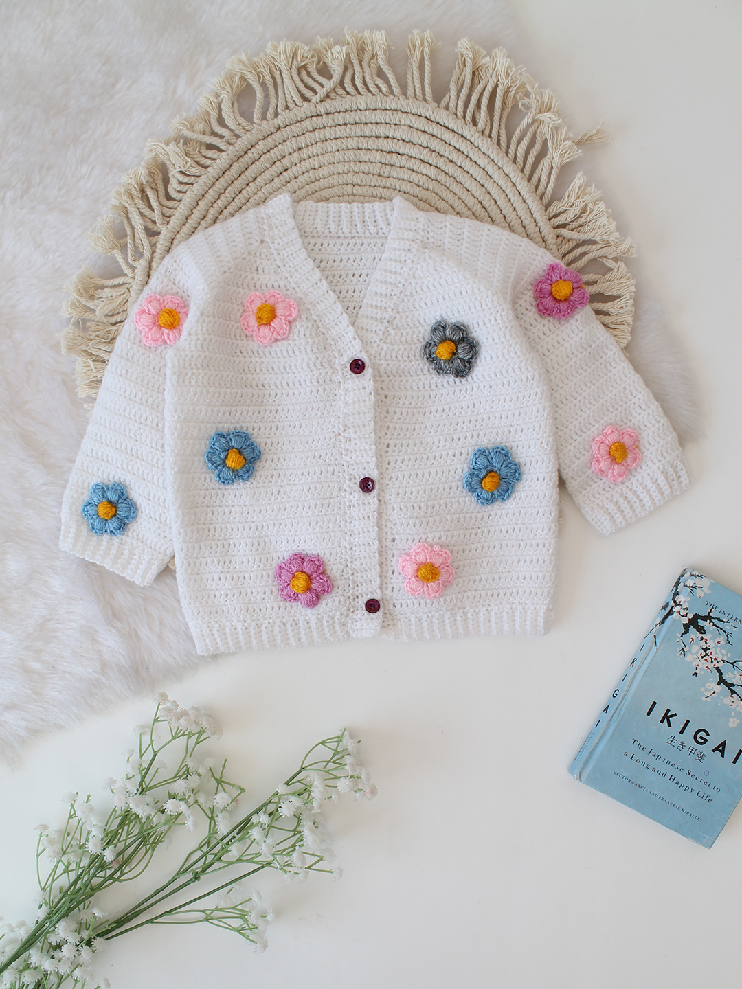 Woonie Crochet Floral Applique Detailed Cardigan - White