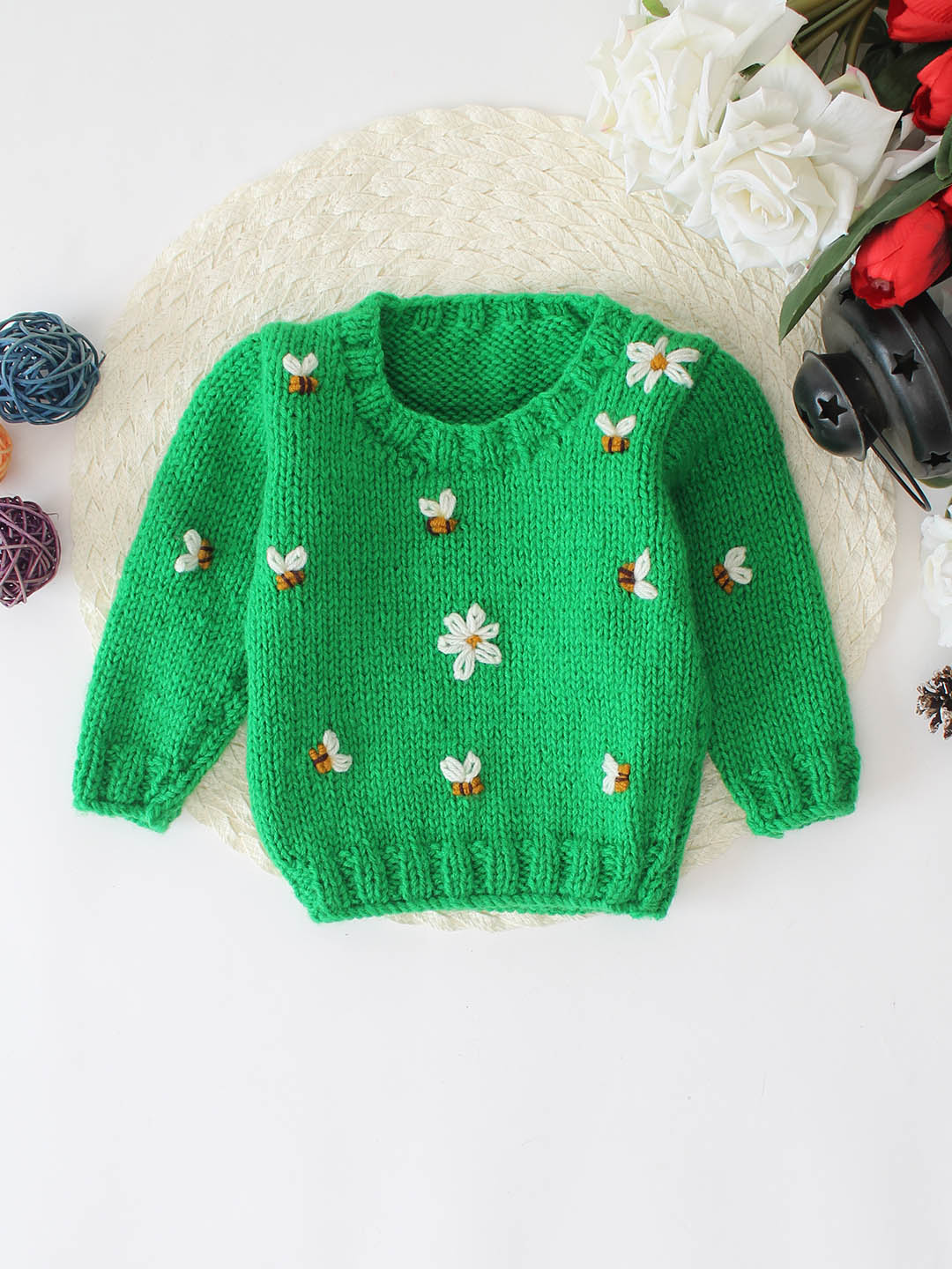 Woonie Handknitted Bee and Flower Embroidered Sweater - Green
