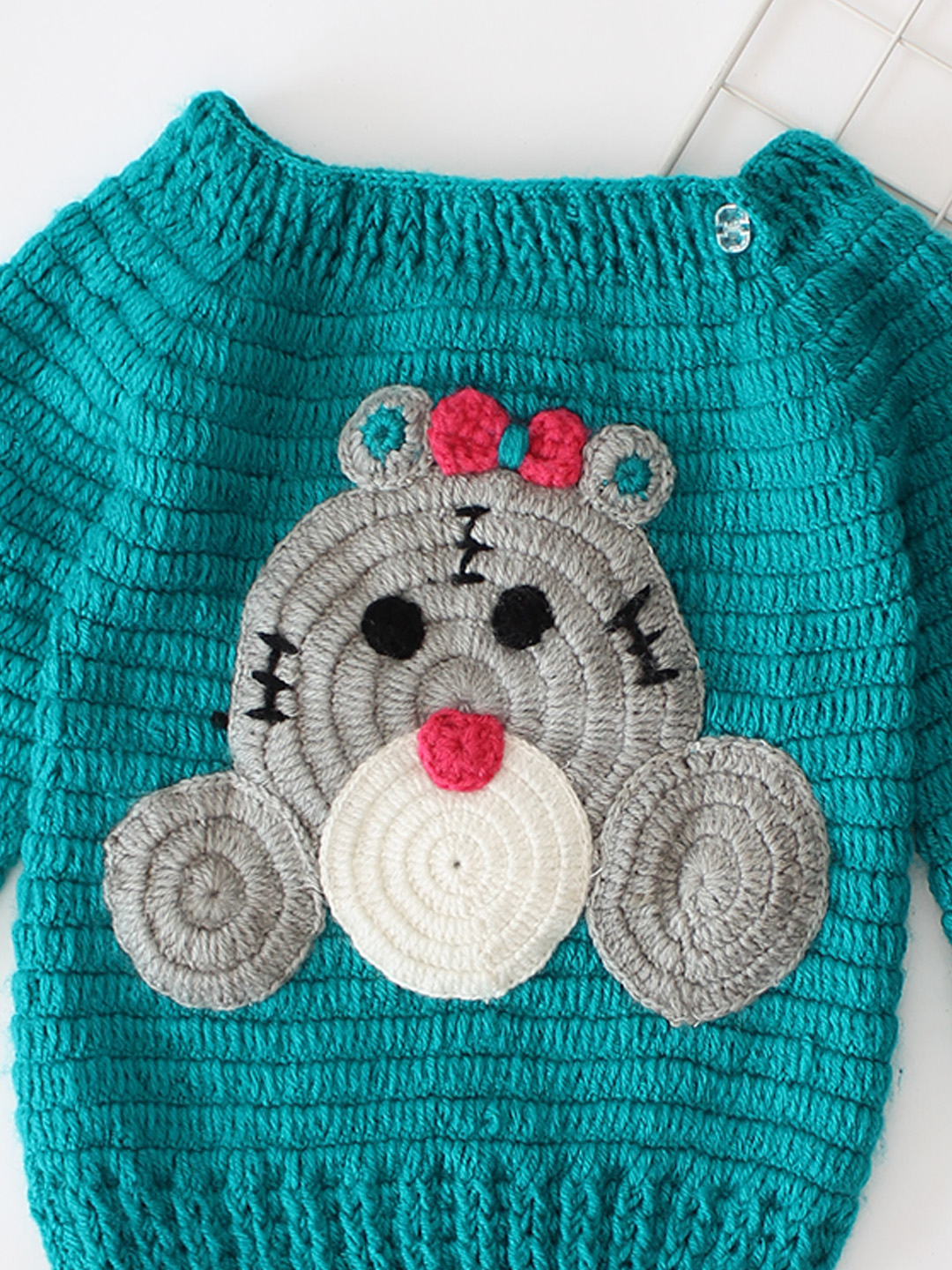 Woonie Crochet Bear Applique Sweater - Green