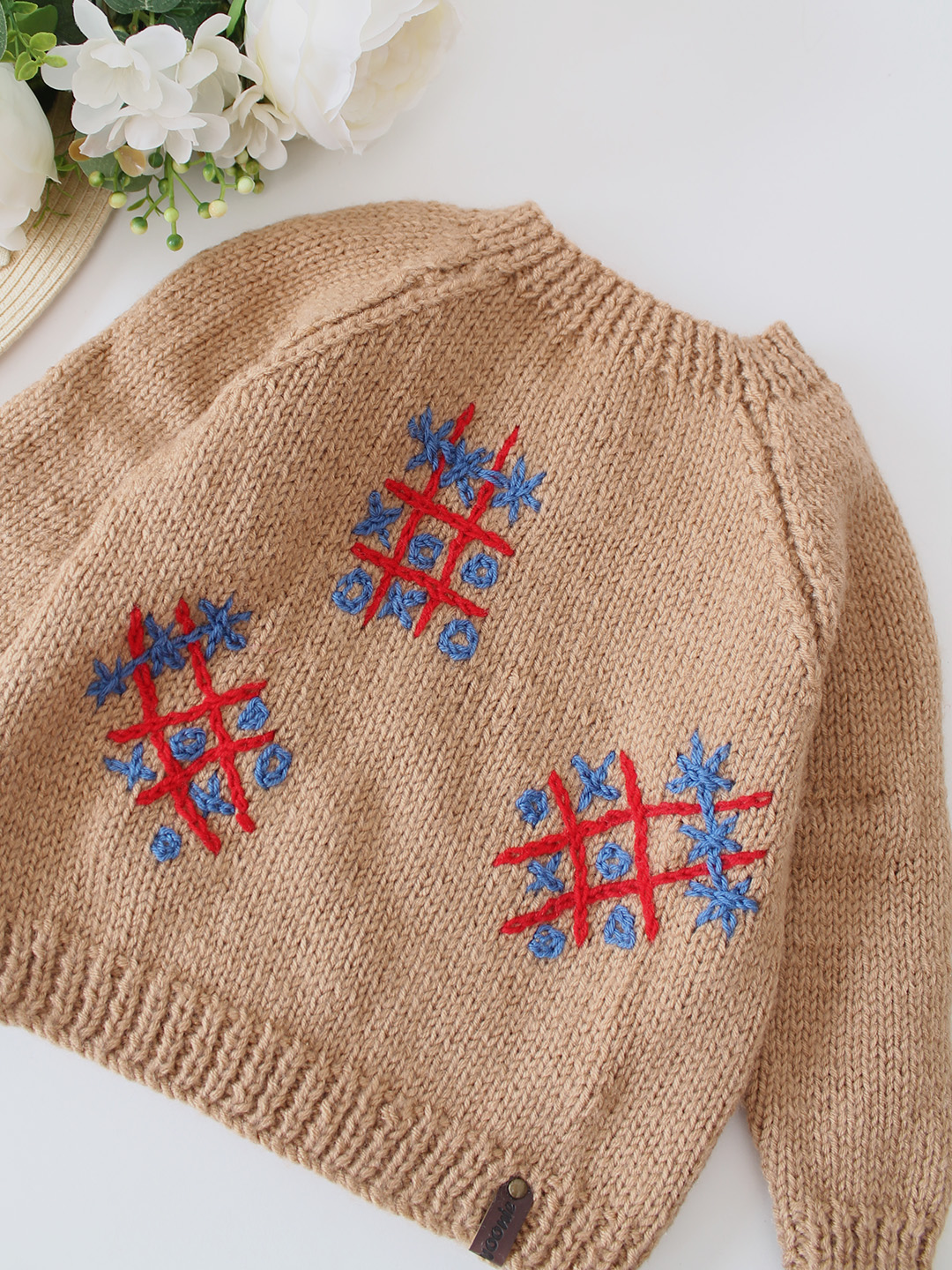 Woonie Handknitted tic-tac-toe Design Sweater - Beige