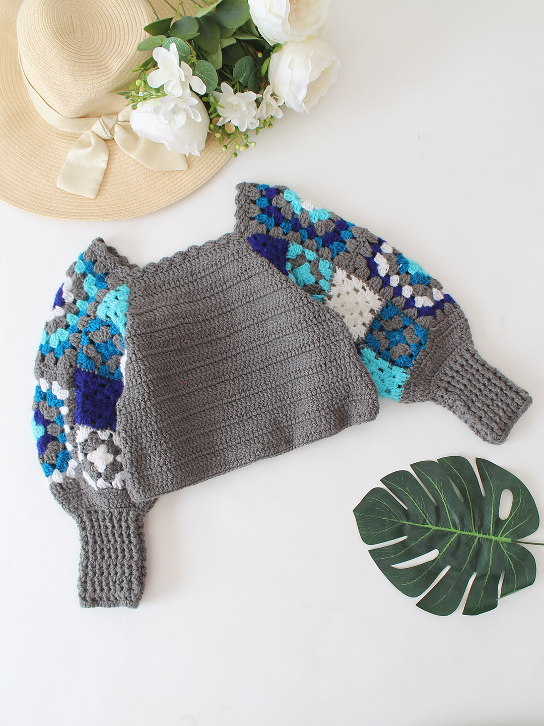 Woonie Crochet Granny Square Detailed Sleeve Pullover - Grey
