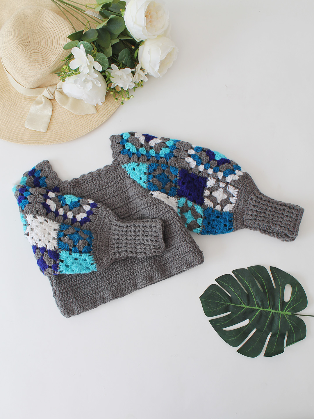 Woonie Crochet Granny Square Detailed Sleeve Pullover - Grey