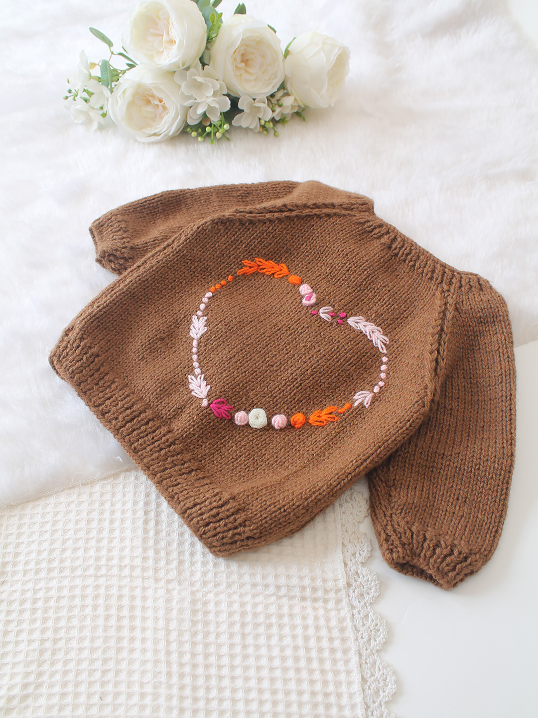 Woonie Handknitted Heart Embroidered Sweater - Brown