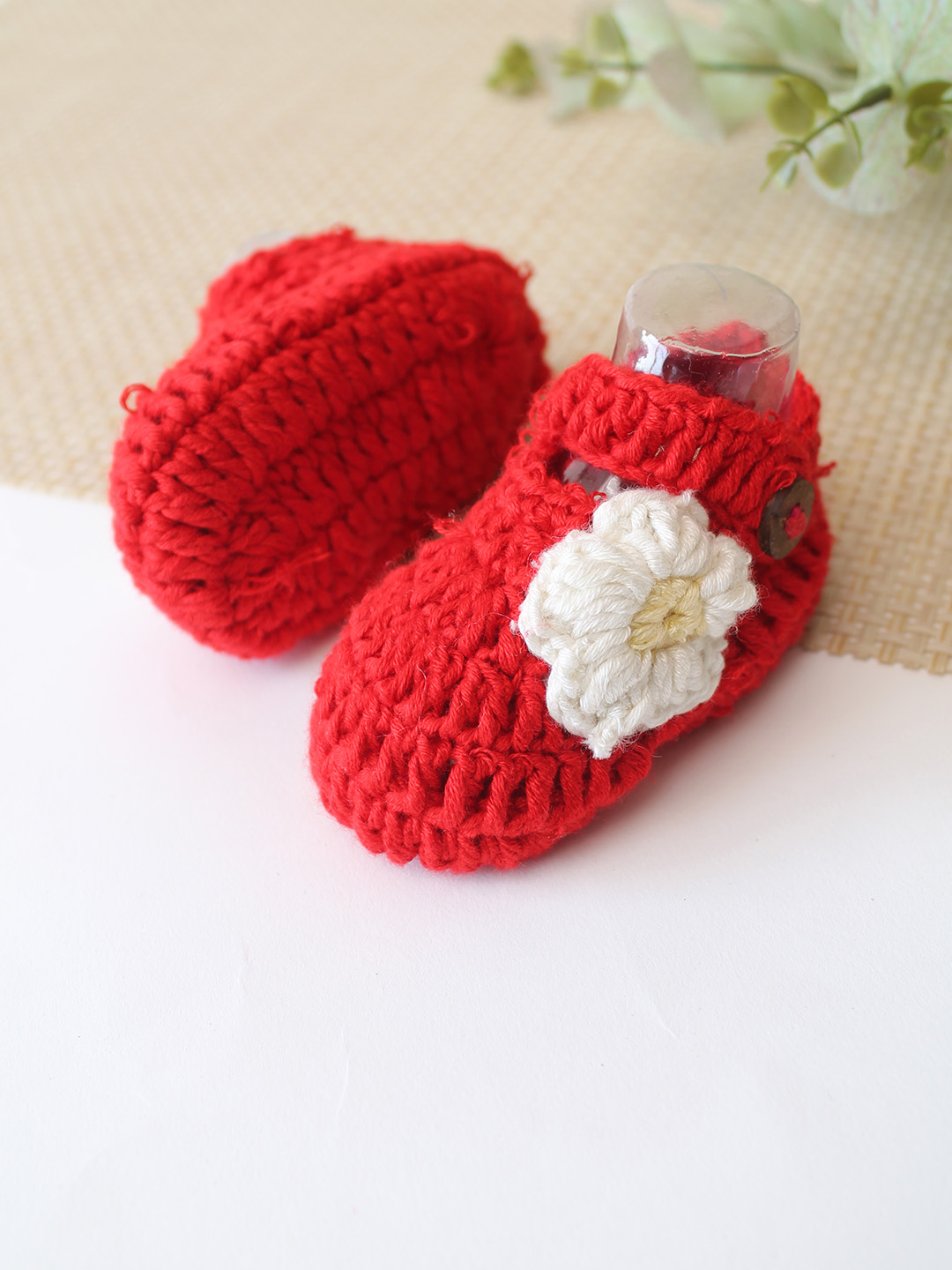Woonie Cotton Bamboo Floral Applique Summer Booties - Red