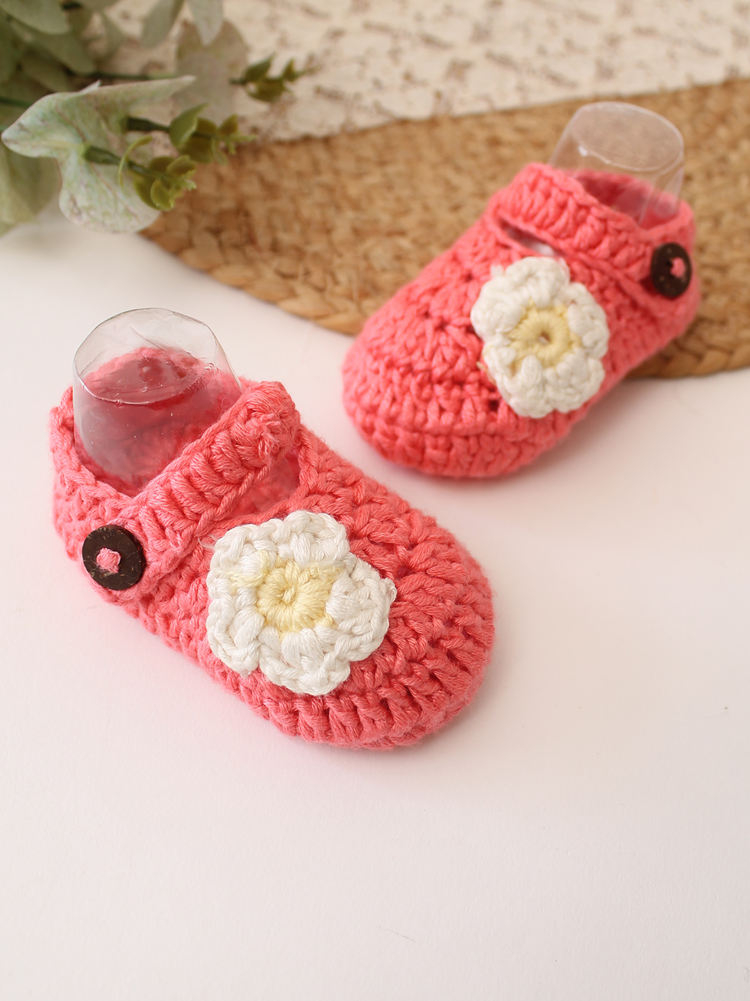 Woonie Cotton Bamboo Floral Applique Detailed Summer Booties - Peach