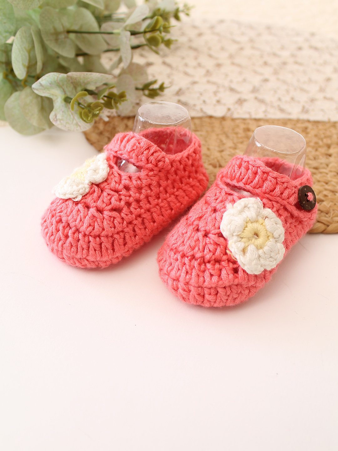 Woonie Cotton Bamboo Floral Applique Detailed Summer Booties - Peach