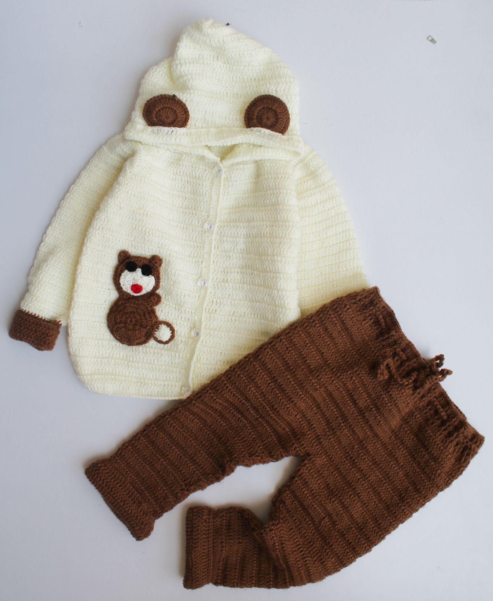 Woonie Full Sleeves Animal Design Handmade Hooded Sweater With Pants - Cream