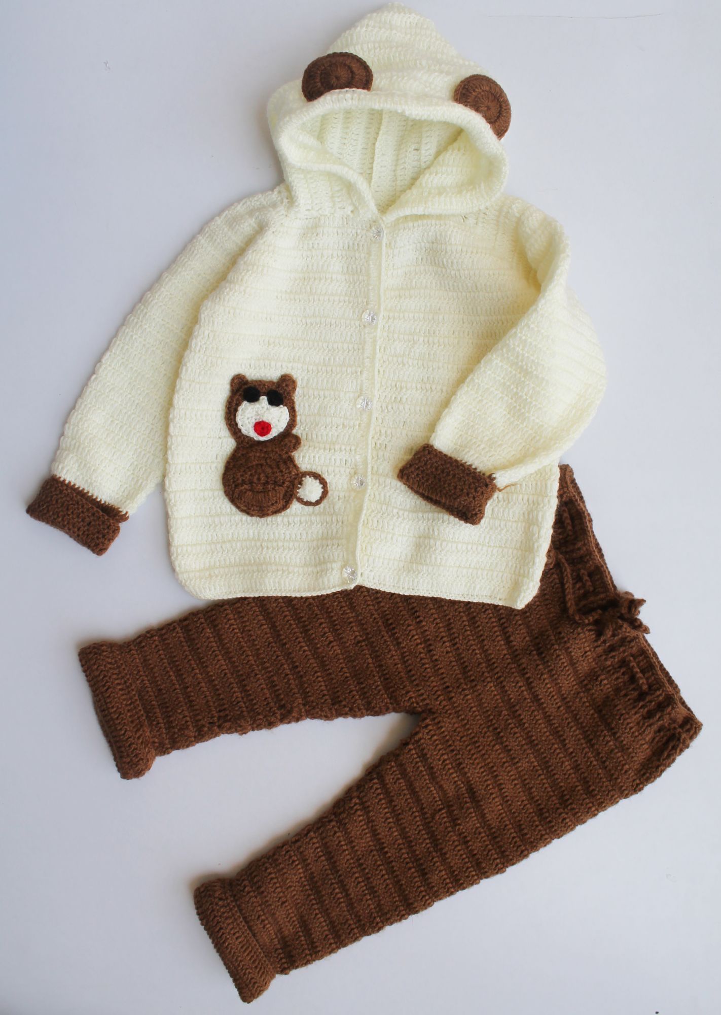 Woonie Full Sleeves Animal Design Handmade Hooded Sweater With Pants - Cream