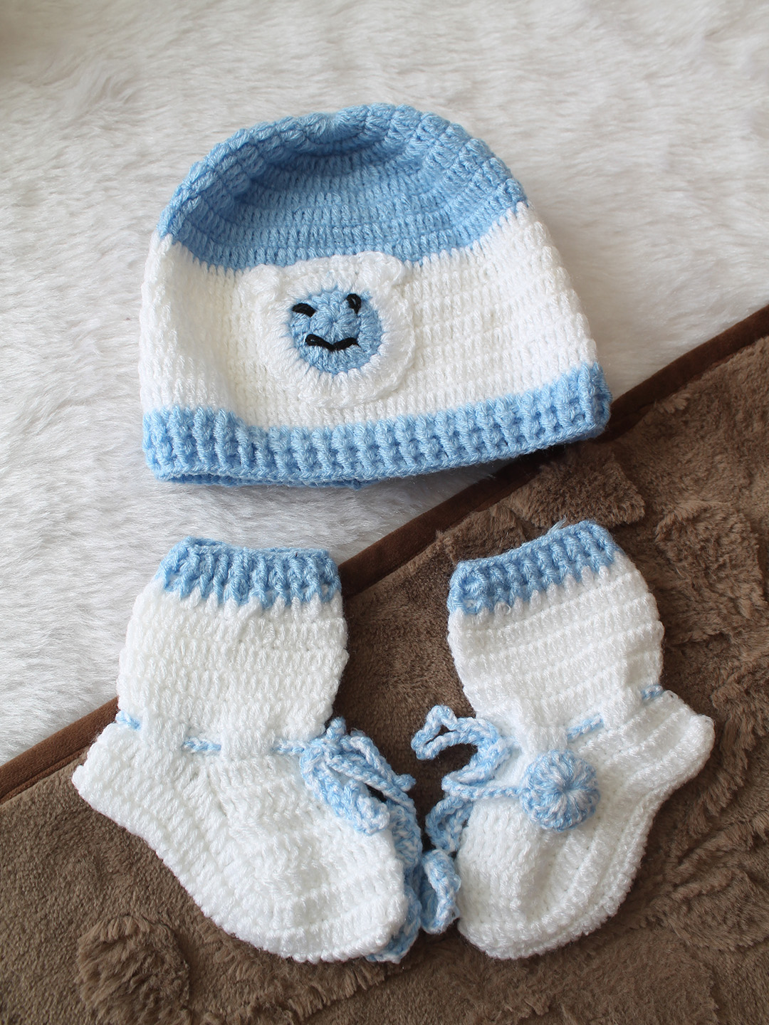 Woonie Crochet Bear Face Applique Sweater with Pant & Cap Socks Set - Sky Blue