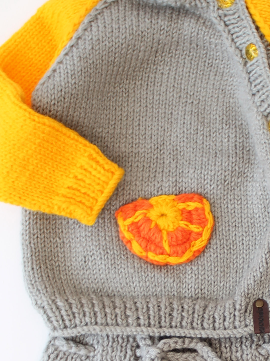 Woonie Handmade Full Sleeves Fruit Design Sweater with Pant-Grey