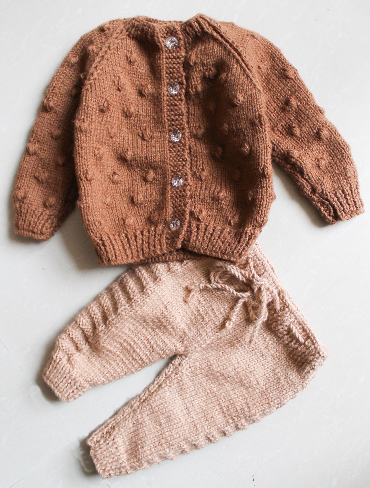 Woonie Handmade Full Sleeves Bubbles Design Sweater With Pant- Dark & Light Brown