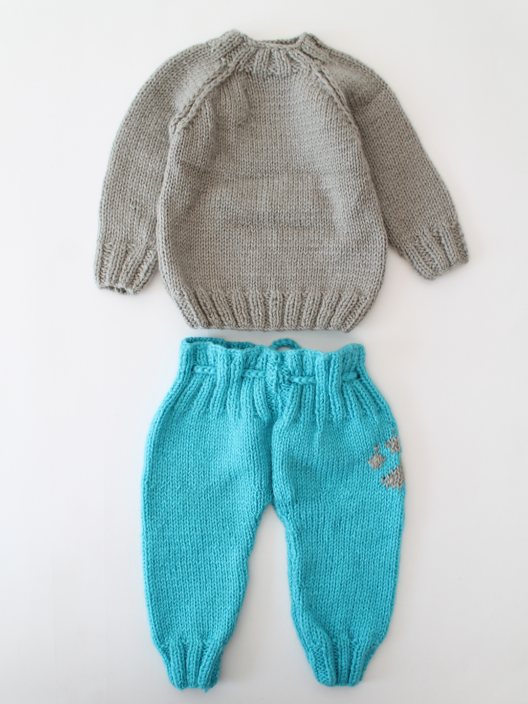 Woonie Handknitted Fox Design Sweater Set - Grey