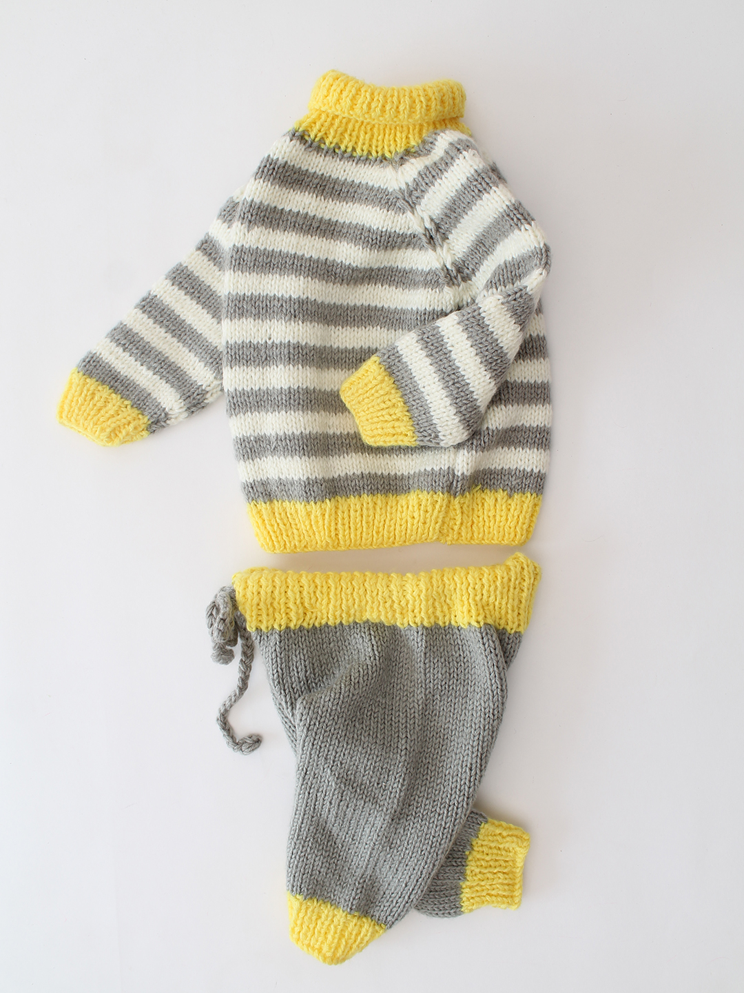 Woonie Handknitted Striped High Neck Sweater Set - Grey