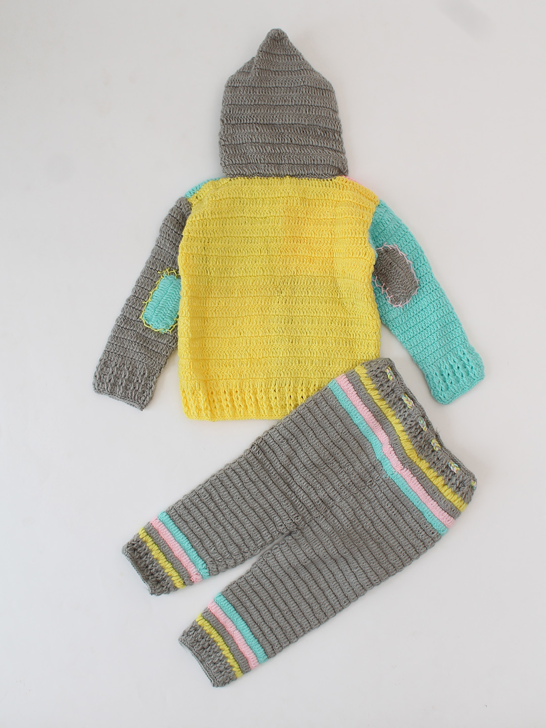 Woonie Pocket Detailing Hooded  Sweater With Matching Pant Set - Multicolor