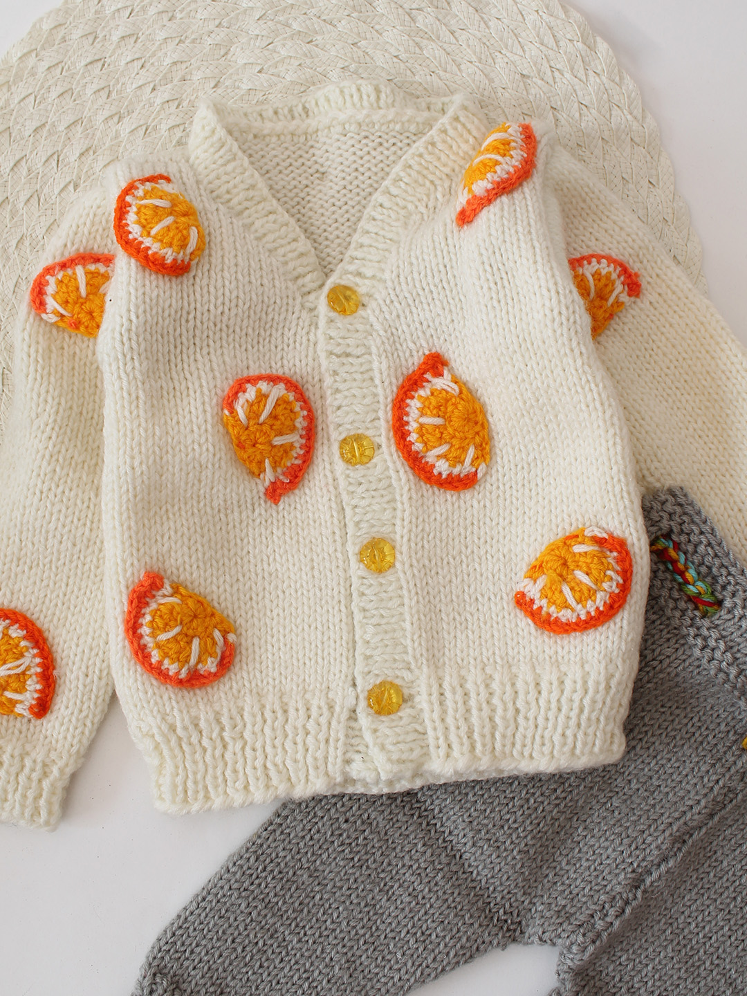 Woonie Slice Design Sweater with Grey Pant Set - Cream