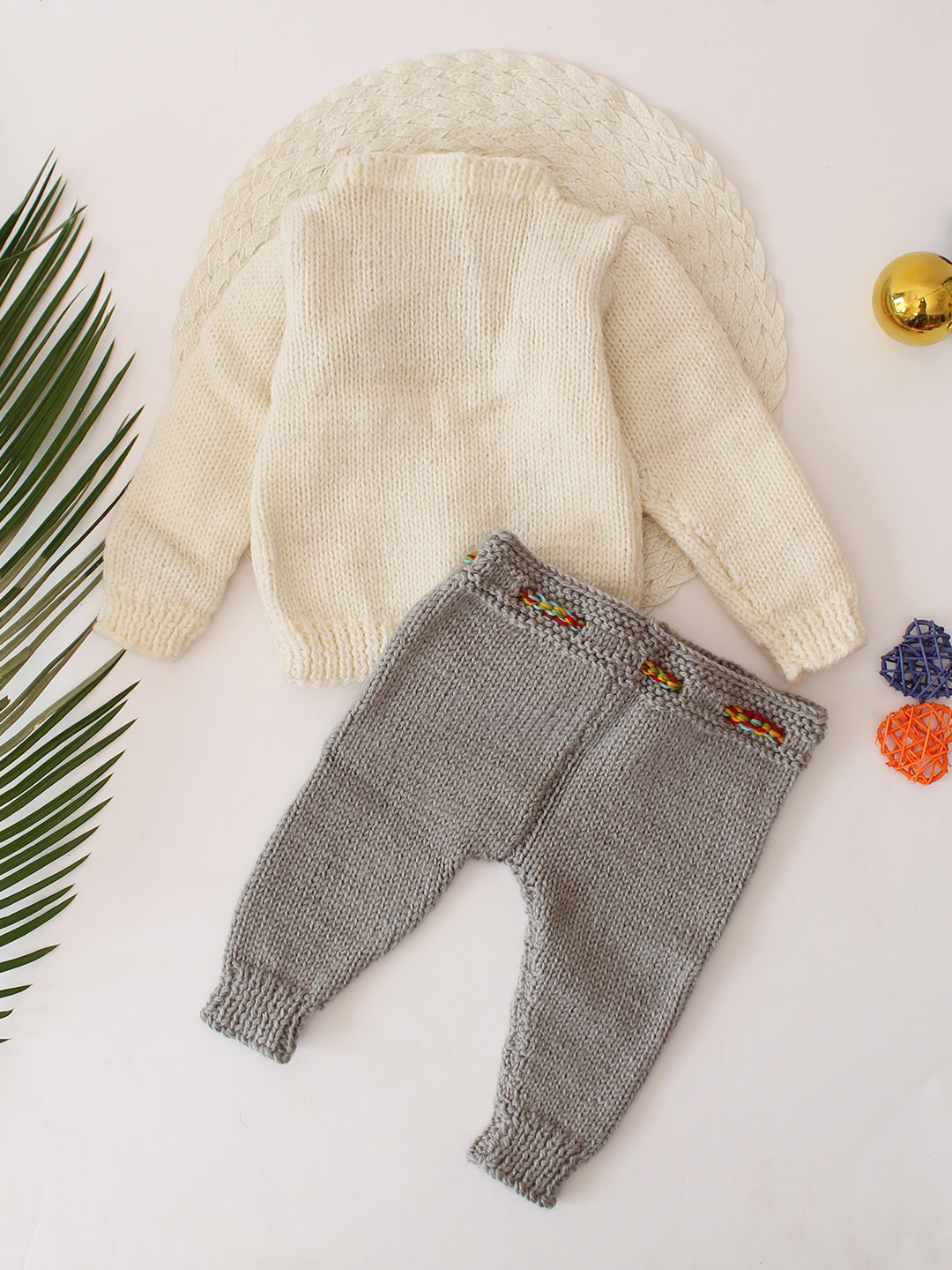 Woonie Slice Design Sweater with Grey Pant Set - Cream