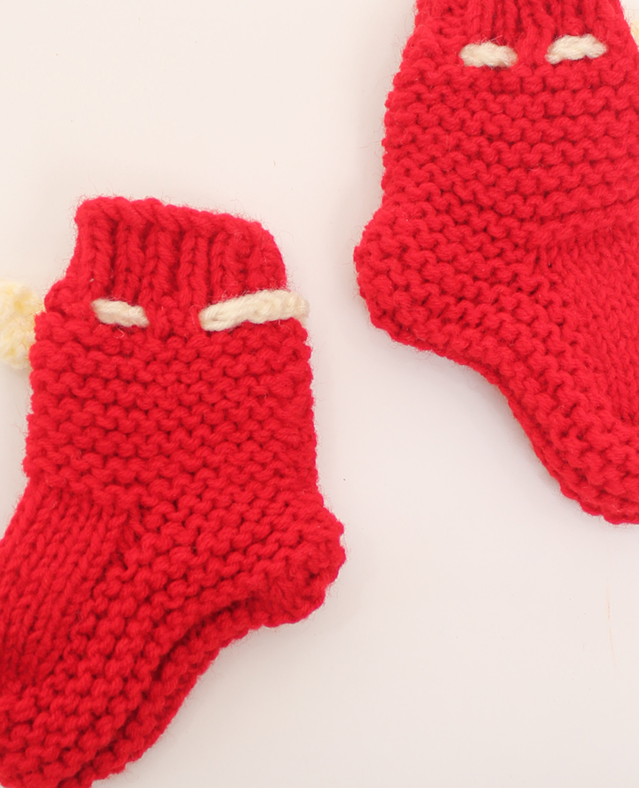 Woonie Handmade Knitted Self Design Socks-Red