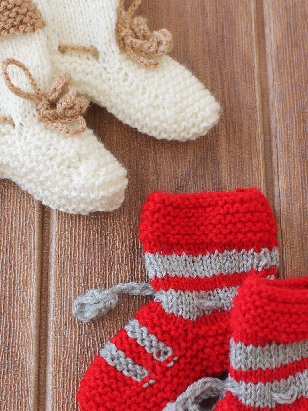 Woonie Handknitted Socks with Striped & Self Design Pack of 2 - Cream & Red