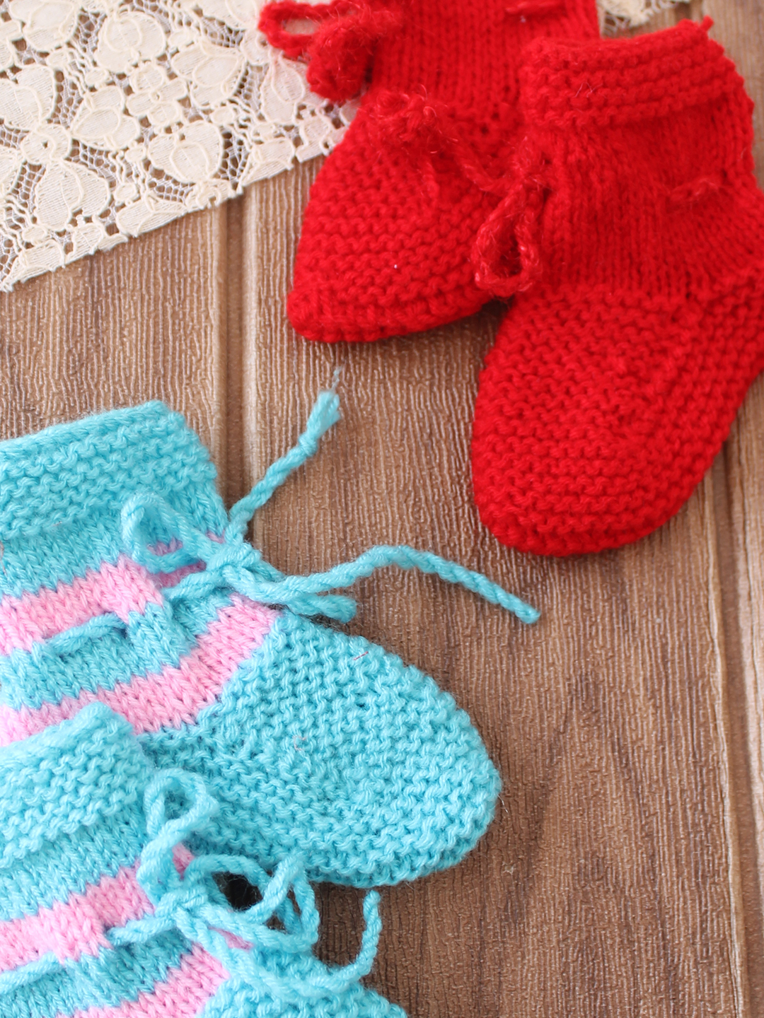 Woonie Handknitted Socks with Striped & Self Design Pack of 2 - Red & Light Blue