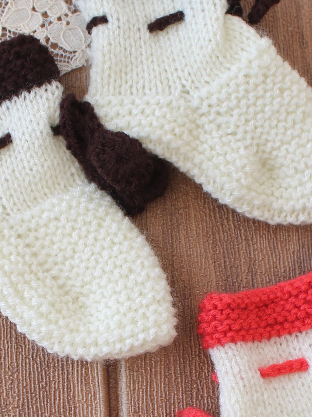 Woonie Handknitted Socks Self Design Pack of 2 - Cream & Red