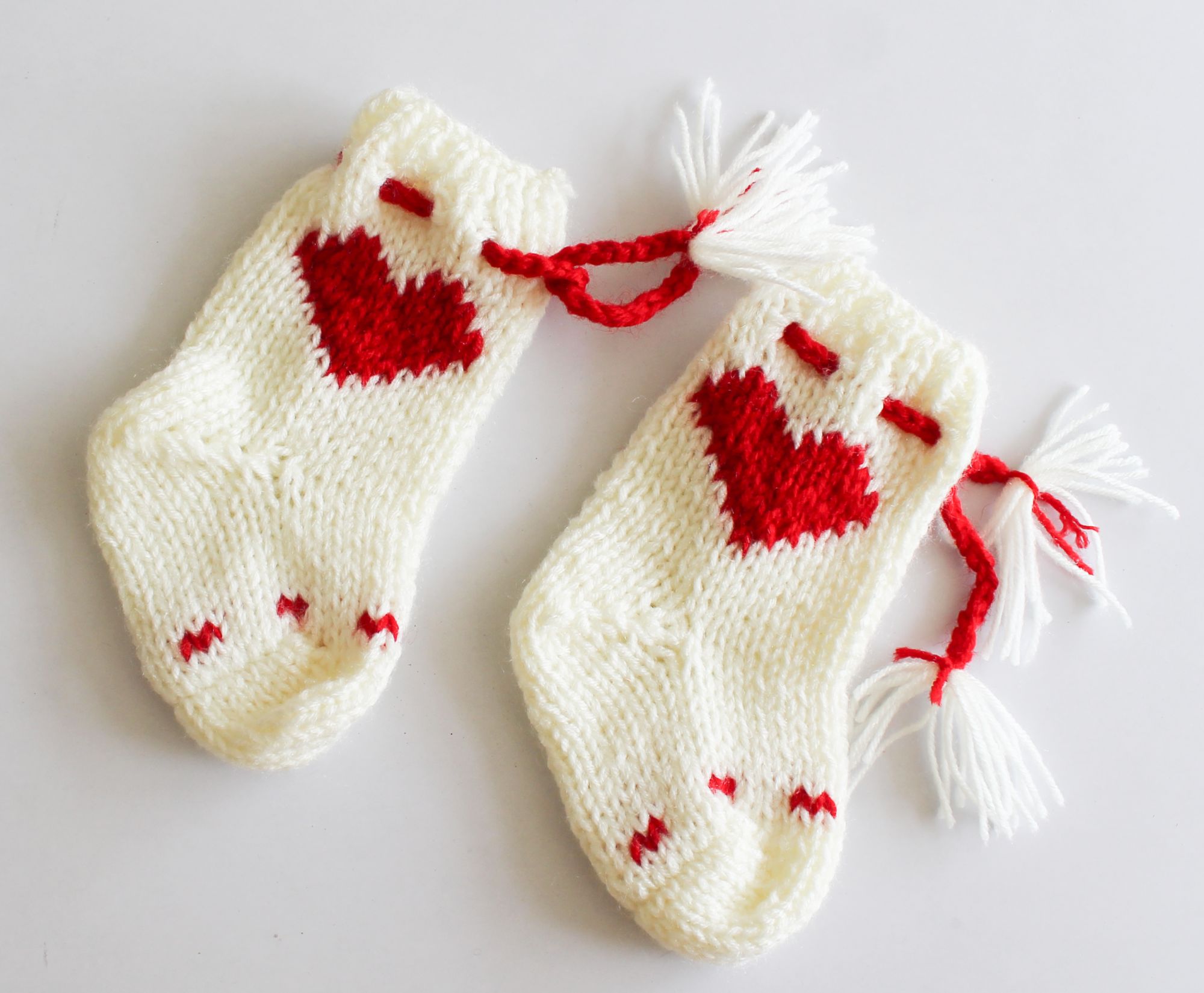 Woonie Heart Detailing Handmade Socks - Cream
